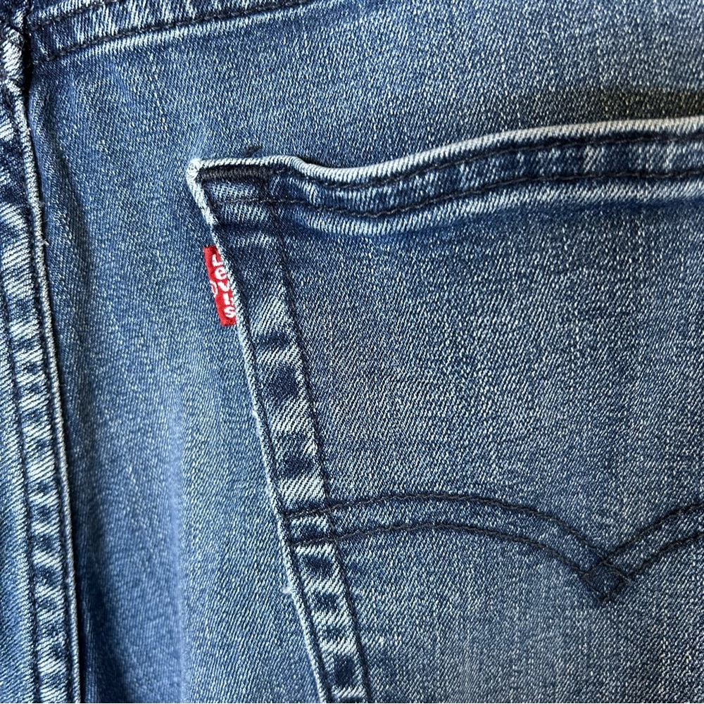Levi’s Men's Jeans Size 36 X 28.5 Blue Denim Relaxed Fit Work Pants Medium Wash - Picture 10 of 17